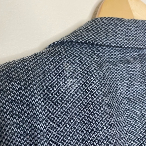 Vintage Burberry Gray 100% Pure New Wool Blazer - Picture 9 of 9